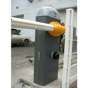 CAME GARD 4040/4 автоматический шлагбаум 4 м (КАМЕ) CAME GARD 4040/4 автоматический шлагбаум 4 м (КАМЕ)